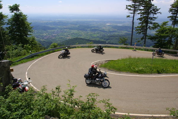 Motorradtouren durch das Dreiländereck sind beliebt.