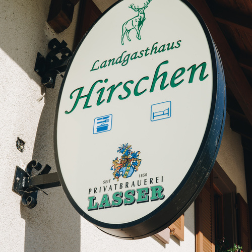 Herzlich Willkommen im Landgasthaus Hirschen - © Schwarzwald Tourismus/Fröhnd
